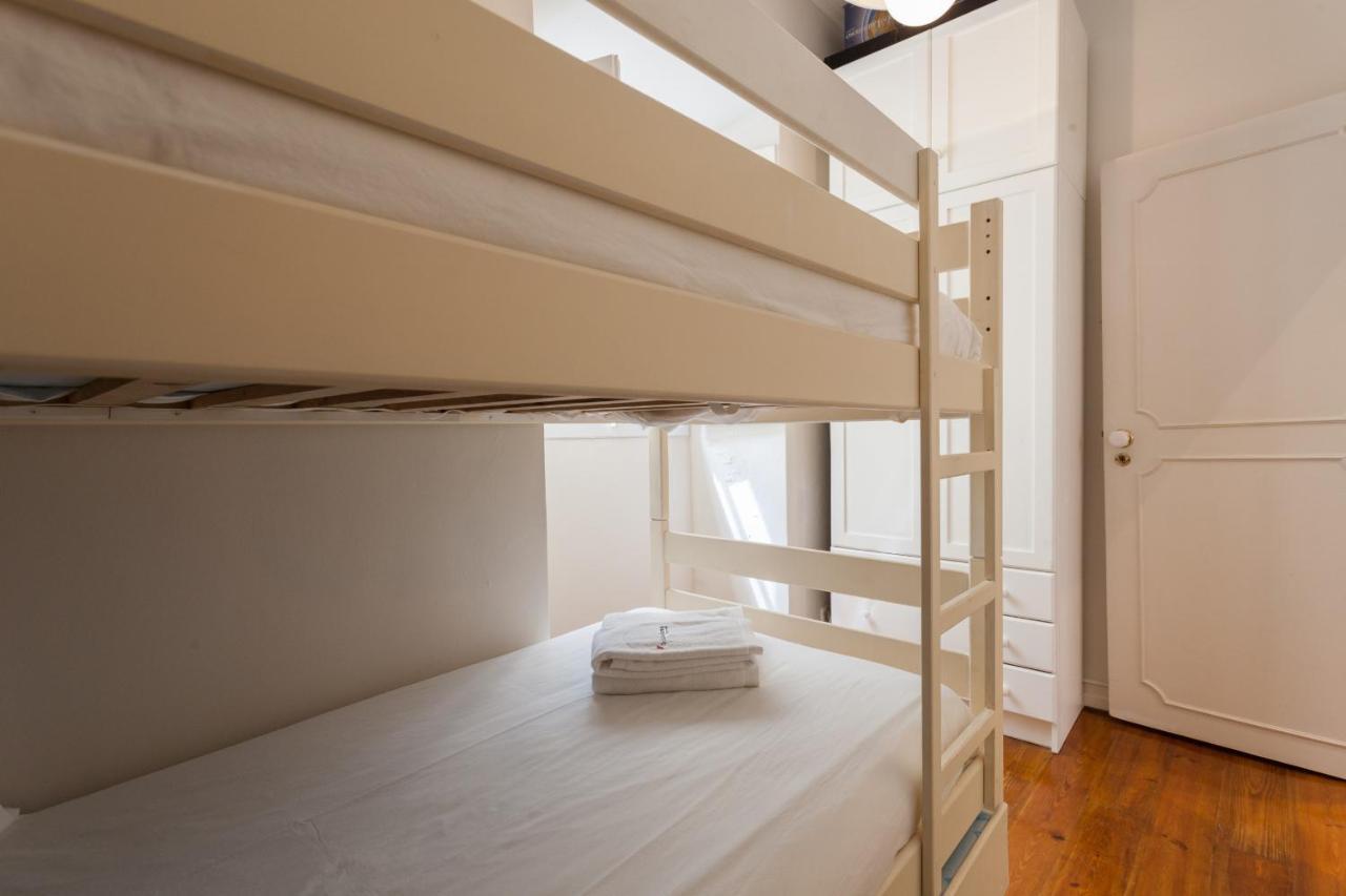 Flh Janelas Verdes Charming Flat Lisbona Esterno foto